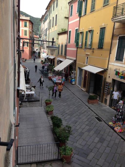 Appartamento A Due Passi Dal Mare Finale Ligure Zewnętrze zdjęcie